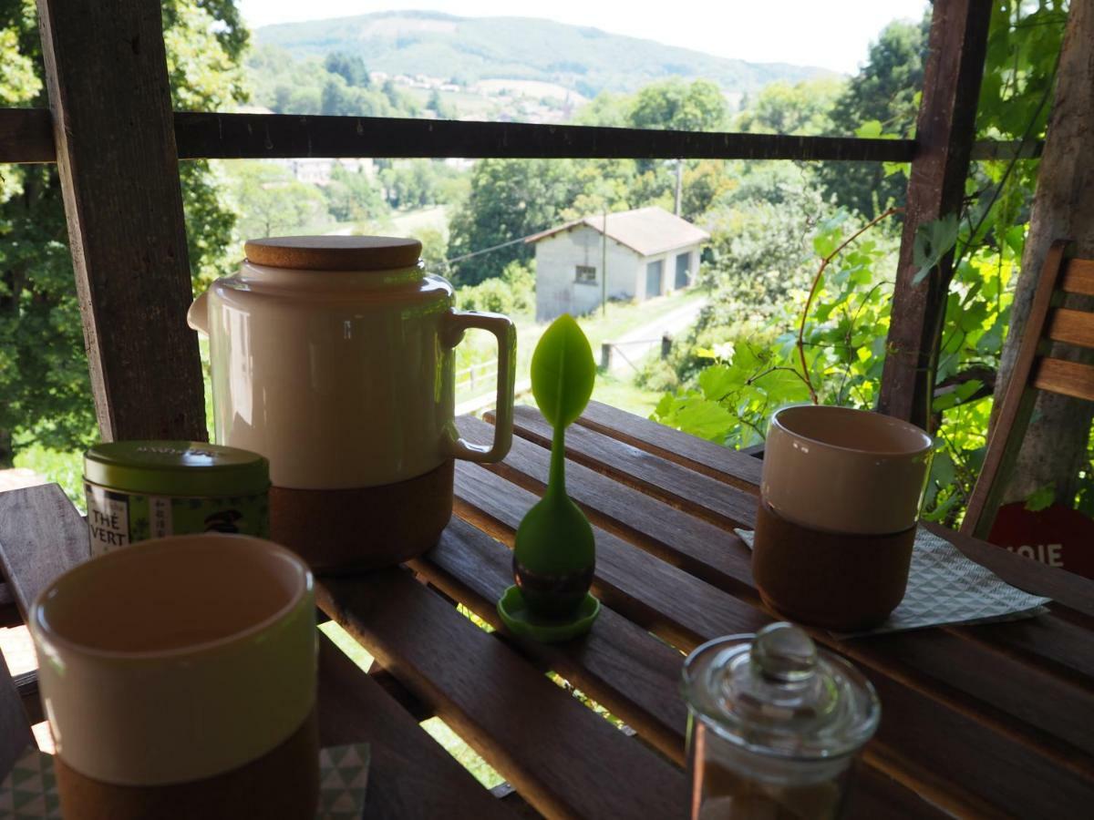 Le Chatel En Beaujolais Valsonne Exteriér fotografie