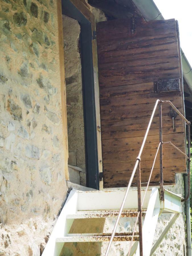 Le Chatel En Beaujolais Valsonne Exteriér fotografie